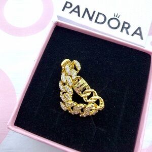 Pavé Cuban Chain Ring
size: 6,7, 8 or 9

With box | brand new
